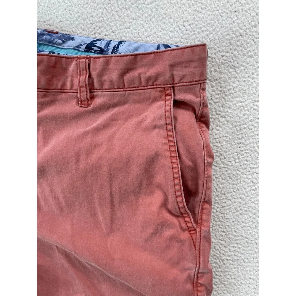 Tommy Bahama Mens 33x10 Shorts Coral Red Boracay Chino Cotton Blend Faded Salmon
